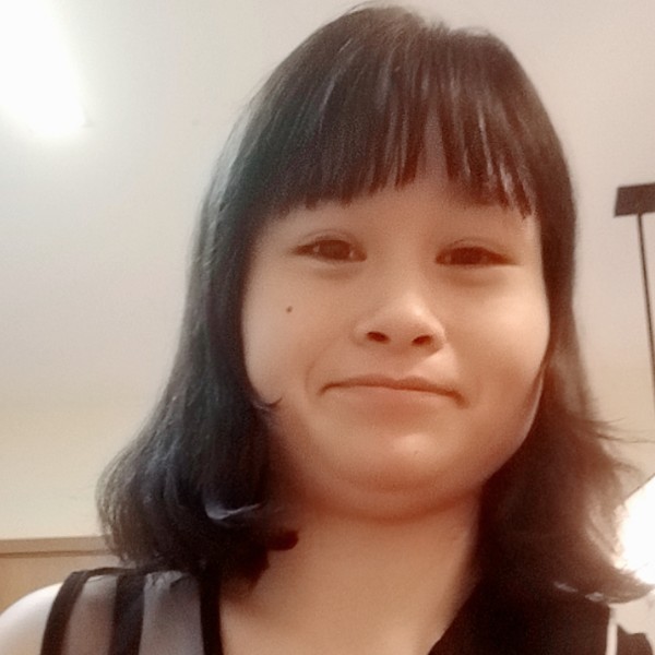 舒心和水杯的照片