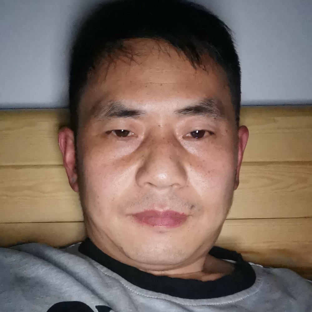 留胡子吃醋万宝路的照片