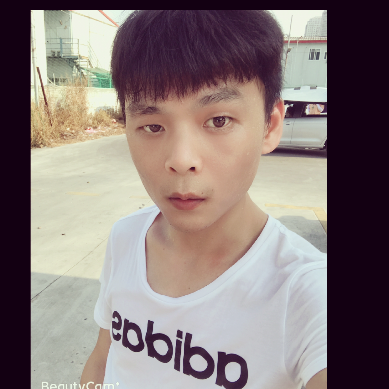 笑点低有戒指的照片