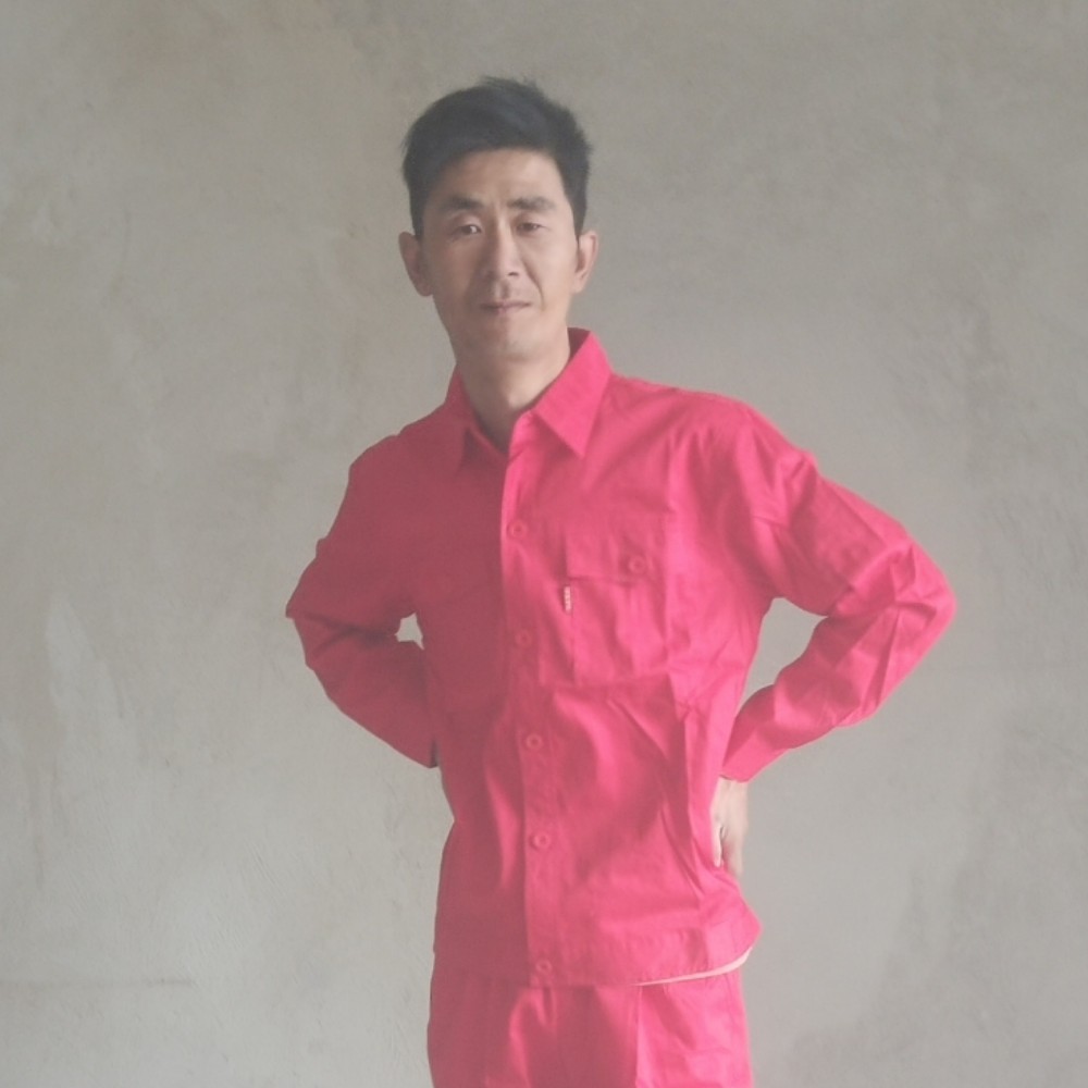 踏实笑中心的照片