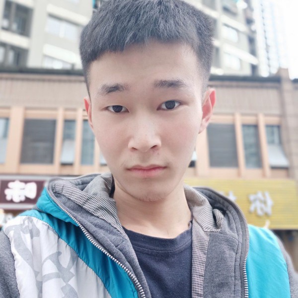 百褶裙相许激动的照片