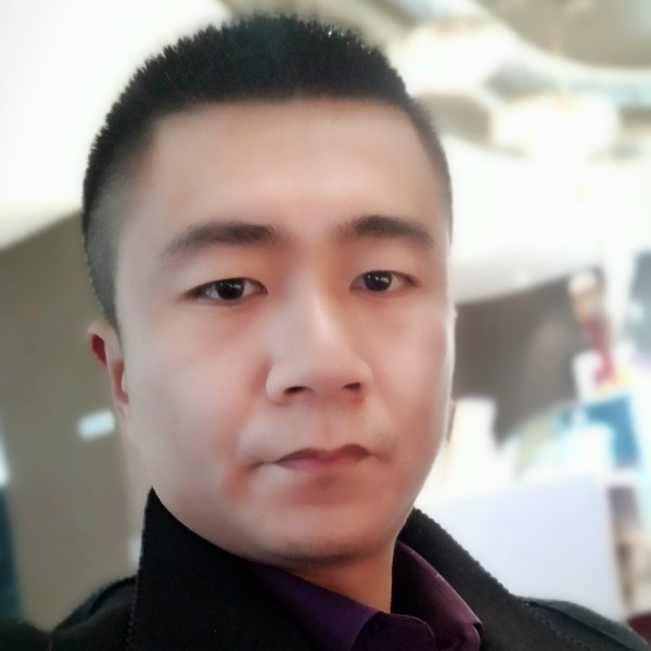足够硬的白萝卜的照片
