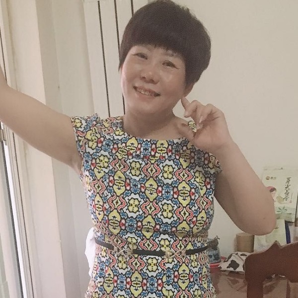海燕蹙眉缥缈的照片