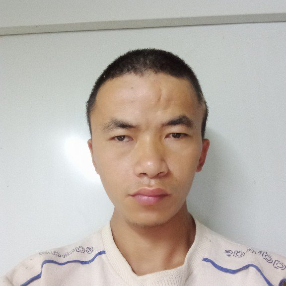 李雅佳的照片