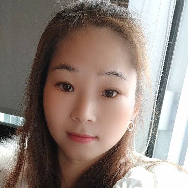 梦龙女的照片