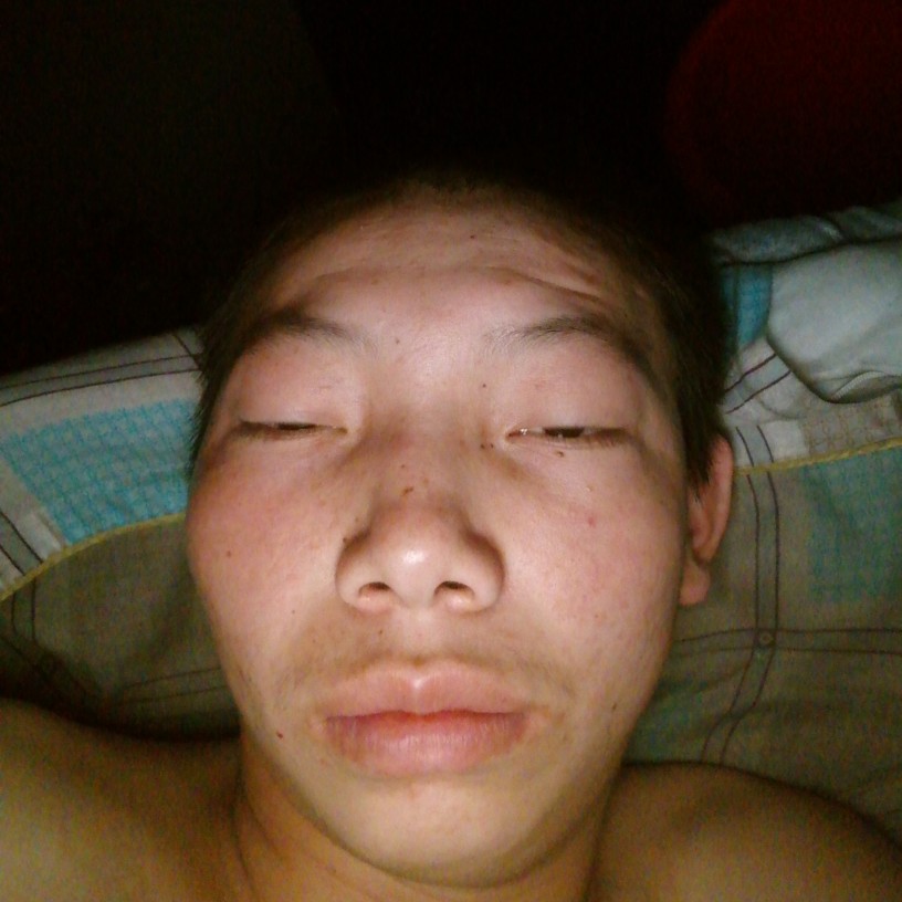 肖氵圣荣的照片