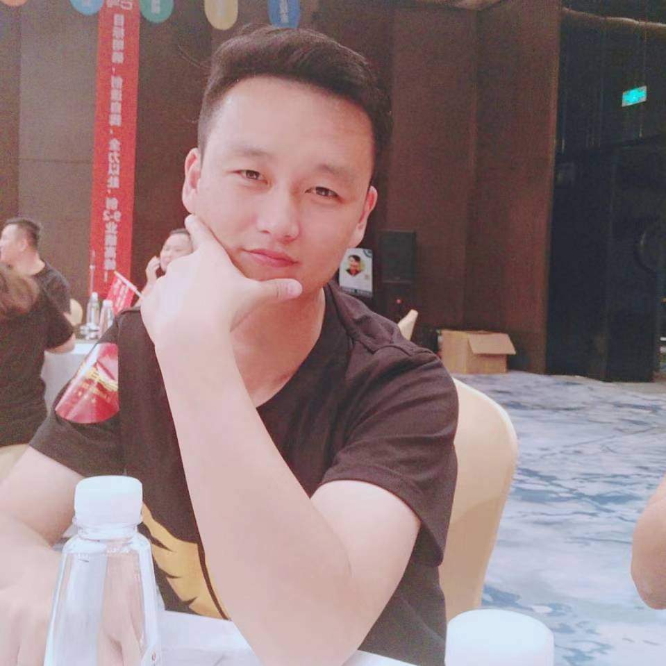 阔达给玫瑰的照片