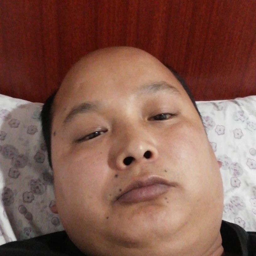 我很丑又很穷的照片