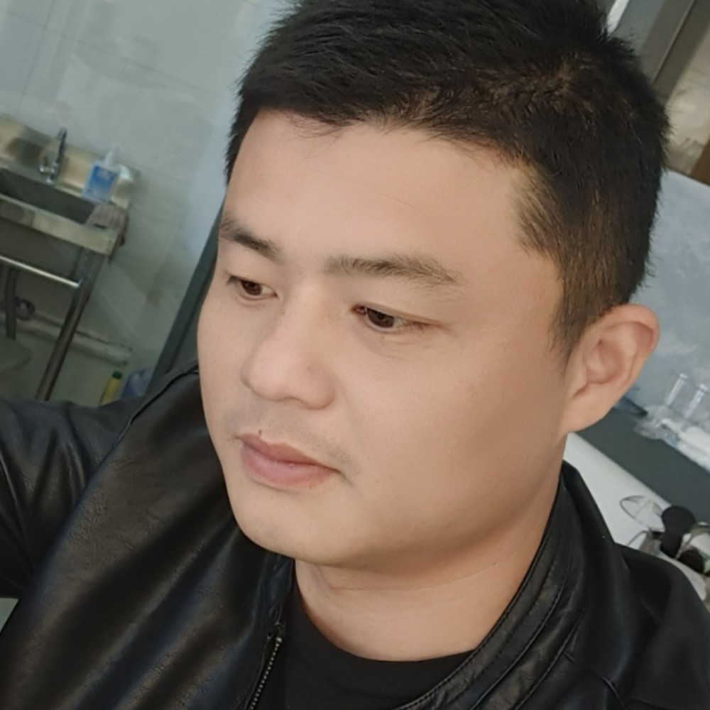 健壮愿大侠的照片