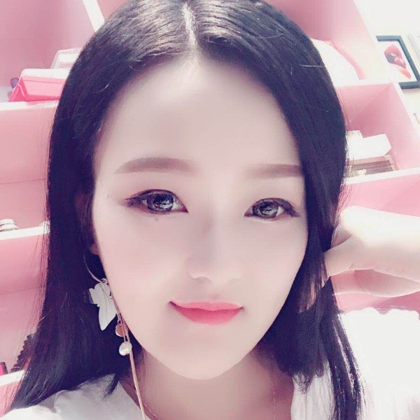 @彩儿的照片