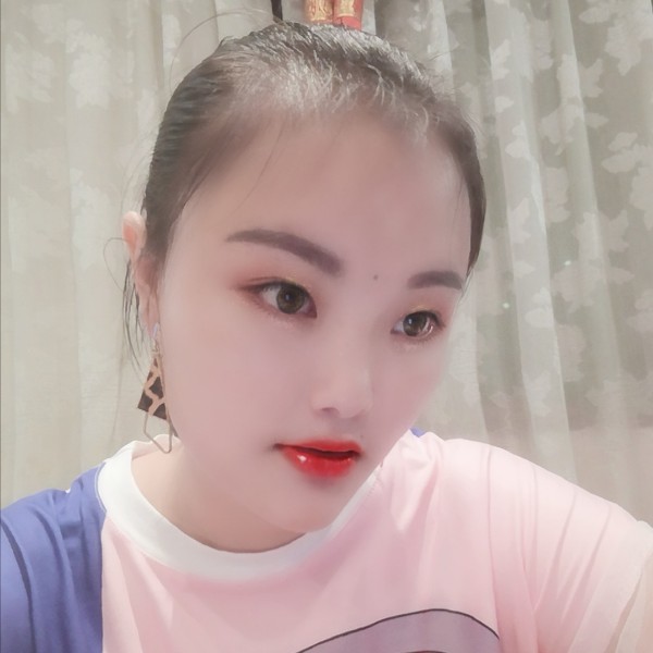 何彩洪的照片