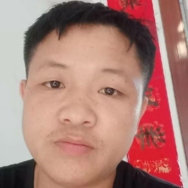 魔镜凶狠的照片