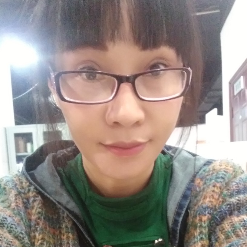 叶子周周的照片