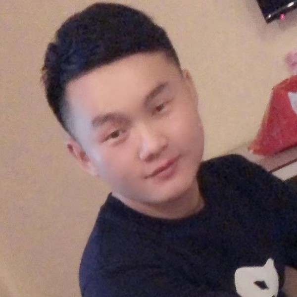 陈新茂的照片