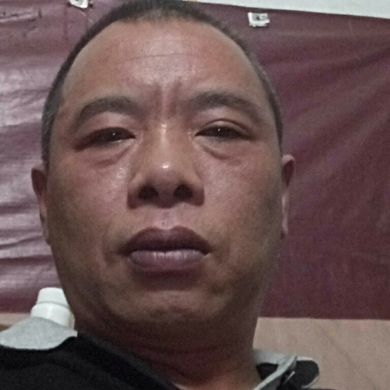 眼神演变生动的照片