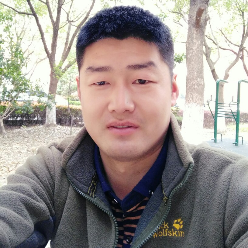 仓桑塔纳的照片