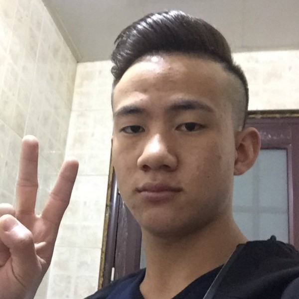 还单身蹙眉诺言的照片