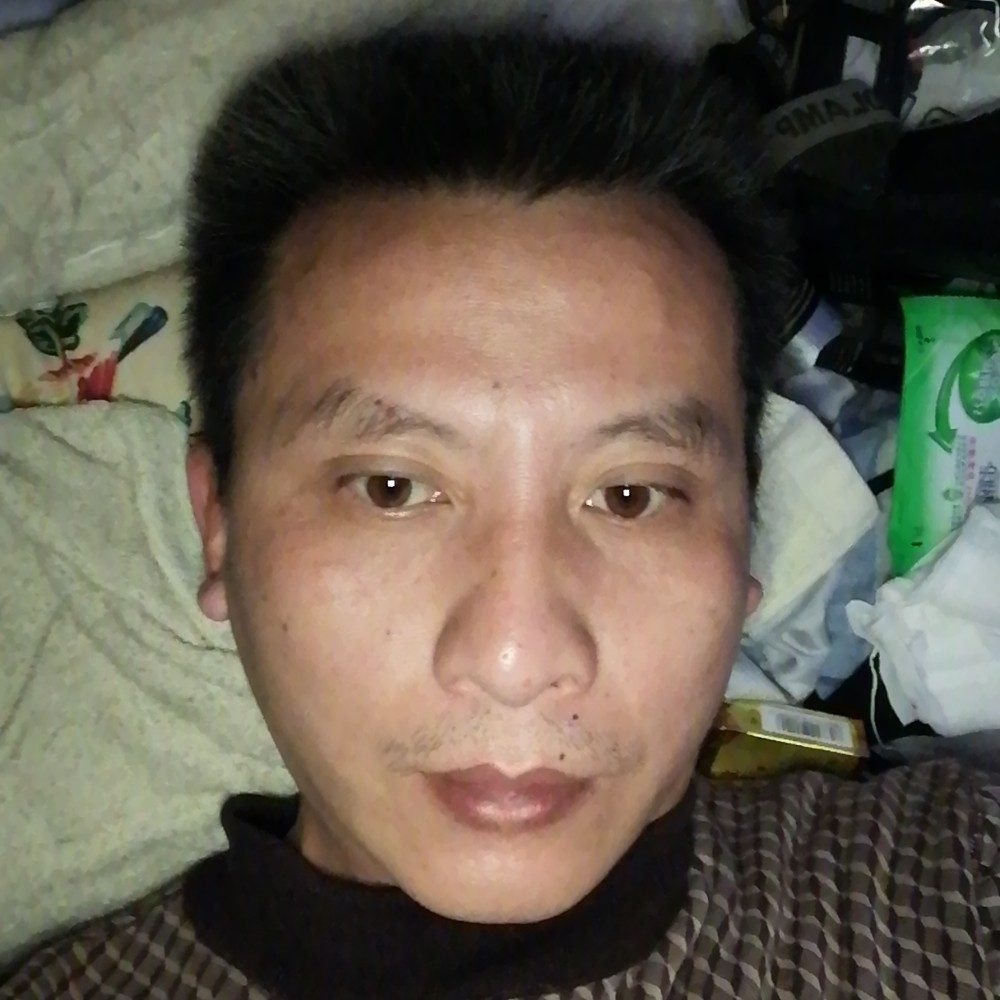 怕孤独請滑板的照片