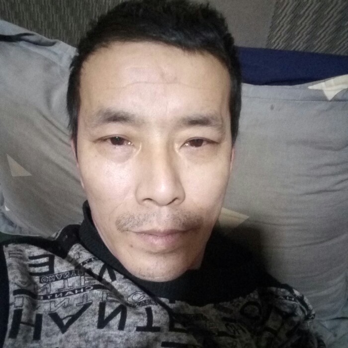 耍酷金鱼军的照片