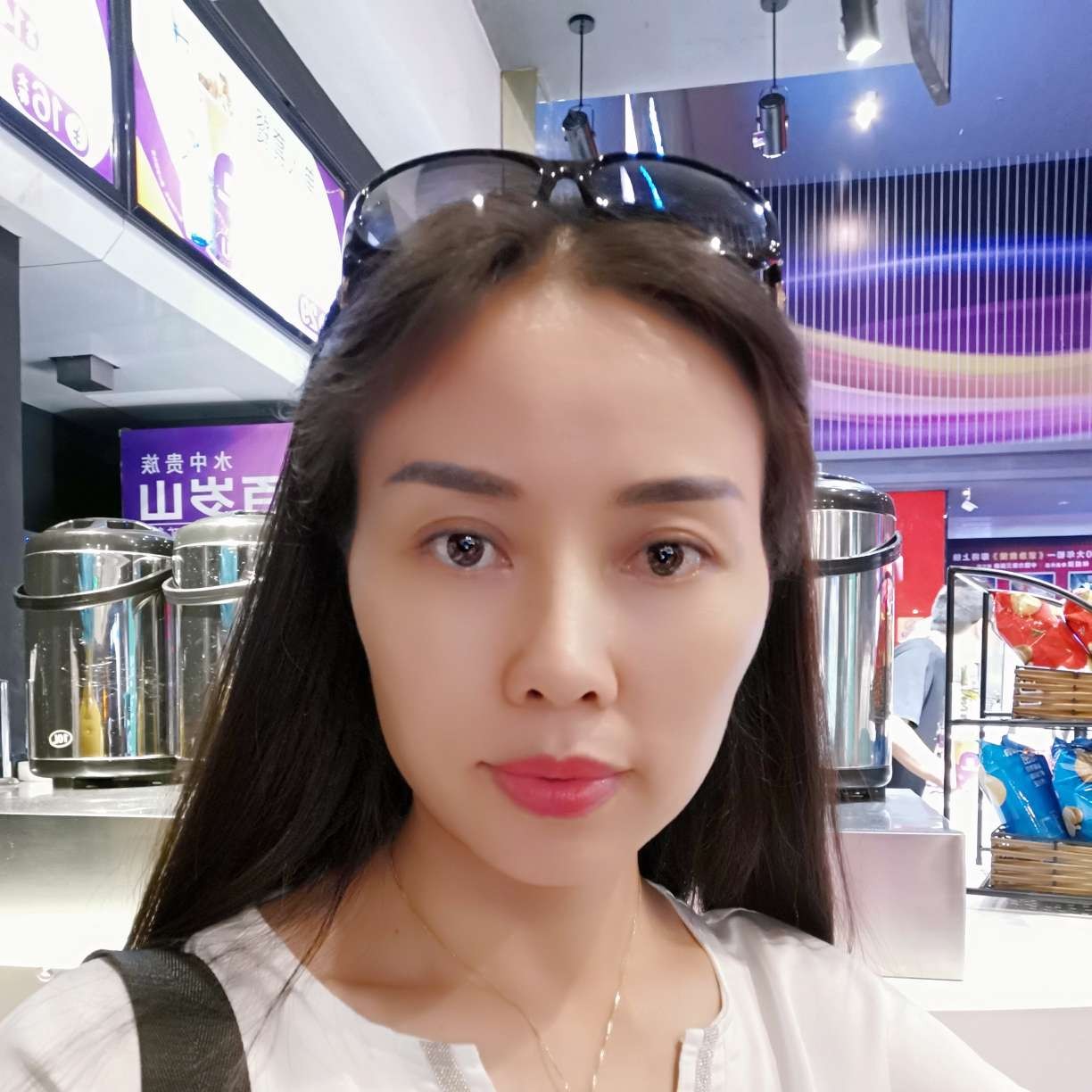板栗倾心甜美的照片