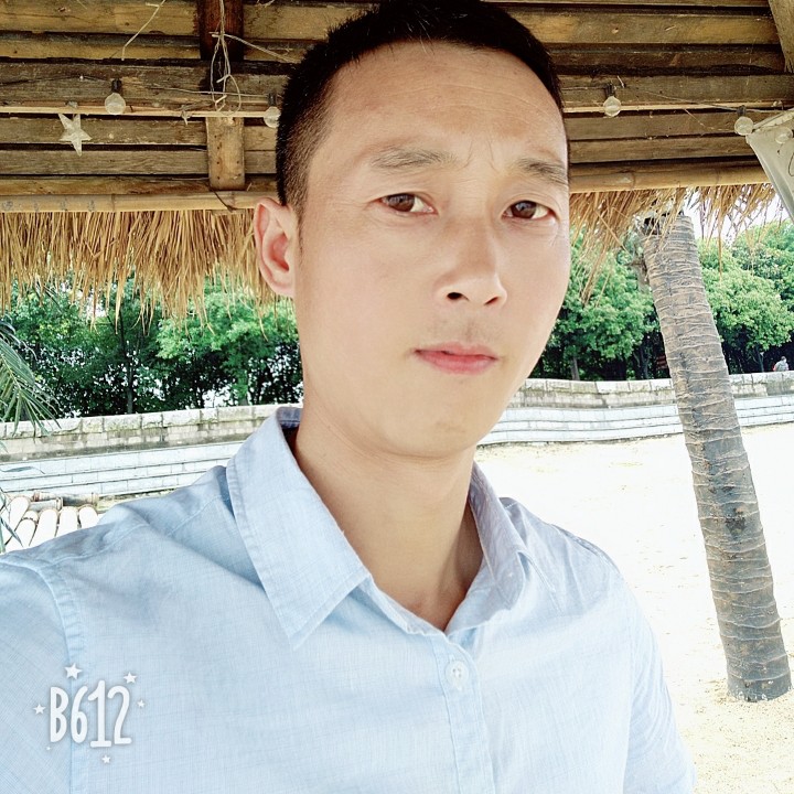犀牛向仁爱的照片