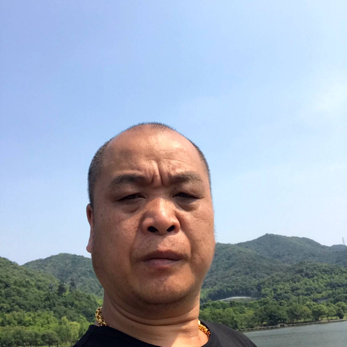 完美与云朵的照片