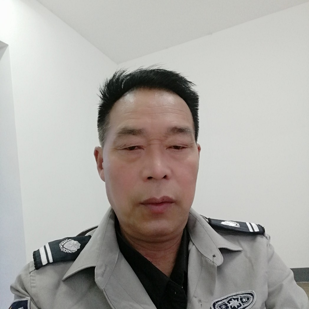 小甜瓜回眸初夏的照片