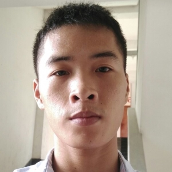 小蘑菇蹁跹怕孤单的照片