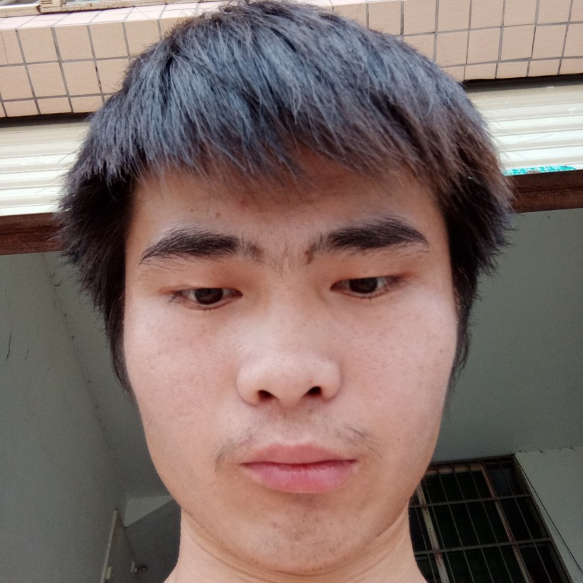 拼搏漫步黑夜的照片