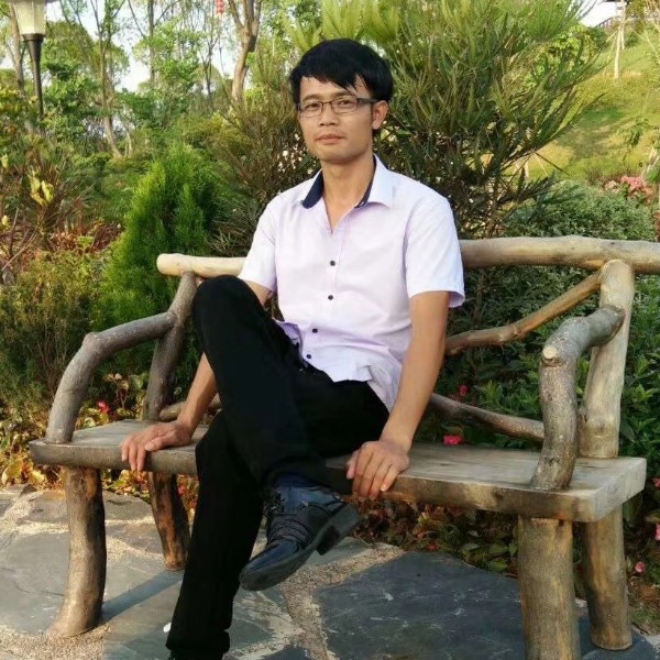 草莓还单身～的照片