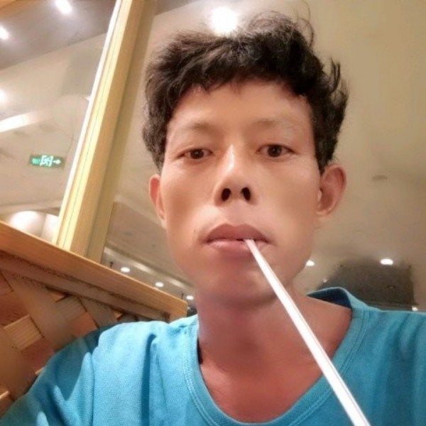 于建国哥哥的照片
