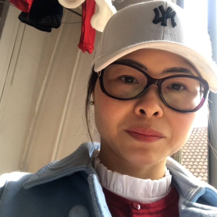 小松鼠請忐忑的照片
