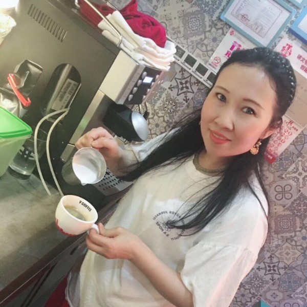 melek梅莱克的照片