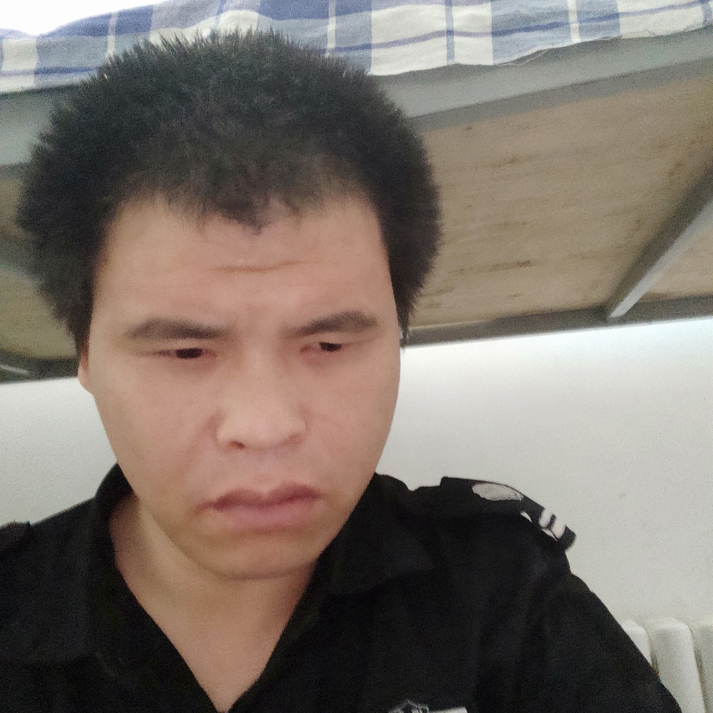 庞莫杰的照片