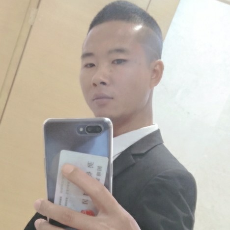 缺一个人一起拼的照片