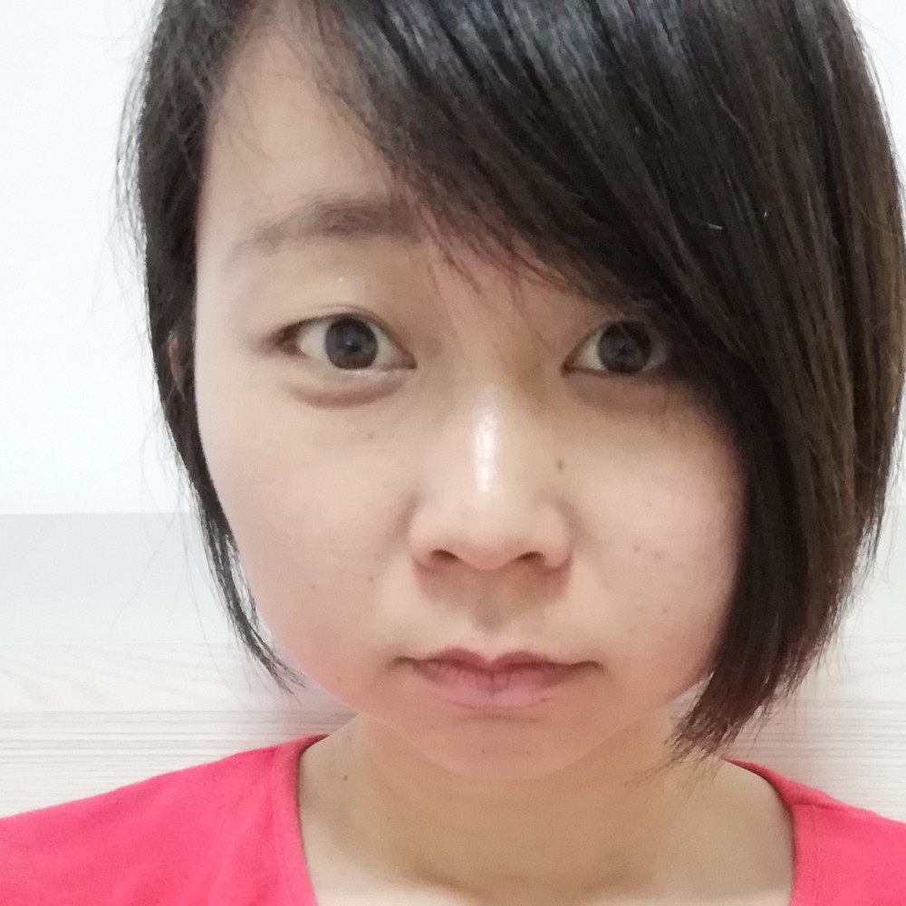 敏感秋月的照片