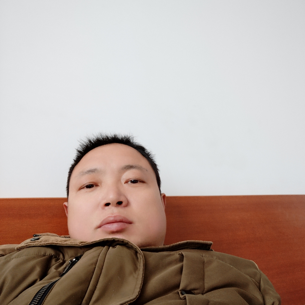 满秋侬情的照片