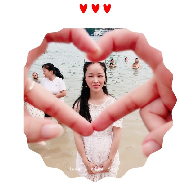罗淩小姐的照片