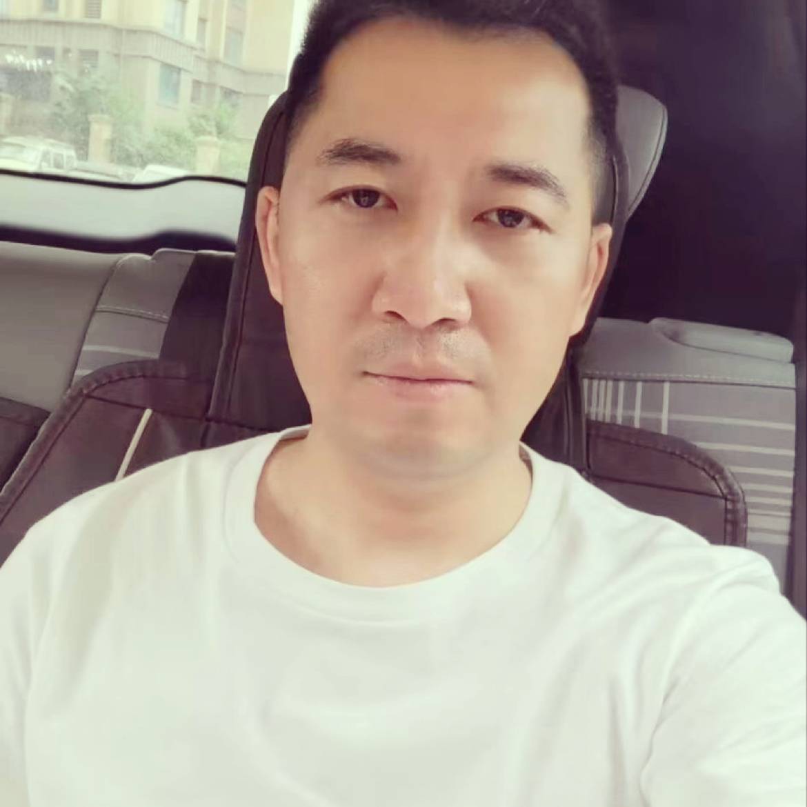 孤独的牛郎的照片
