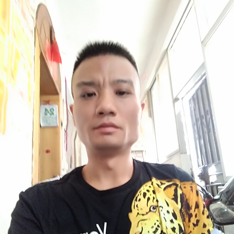 认真向轩辕的照片