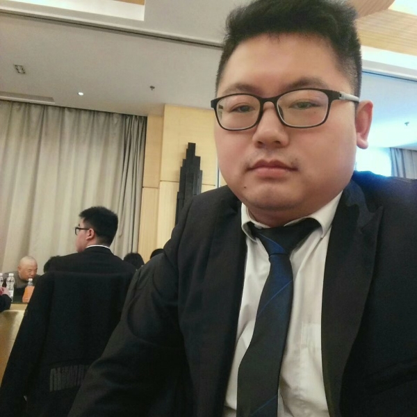 魔镜酷酷的照片
