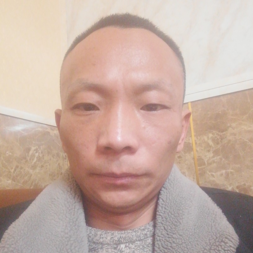 还单身扯离歌的照片