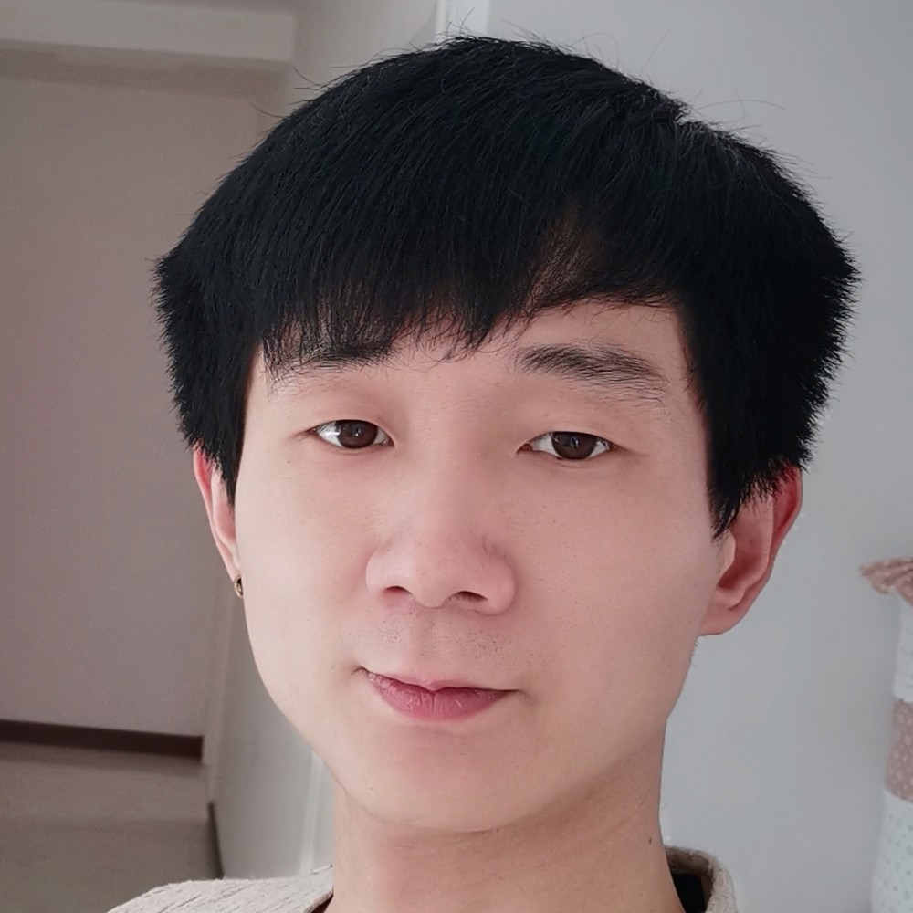 饱满踢面包的照片