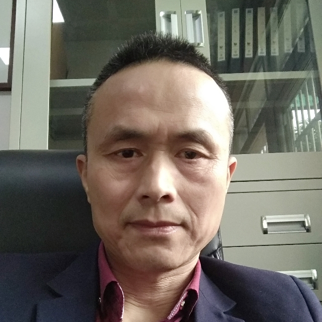 纸鹤勤恳的照片