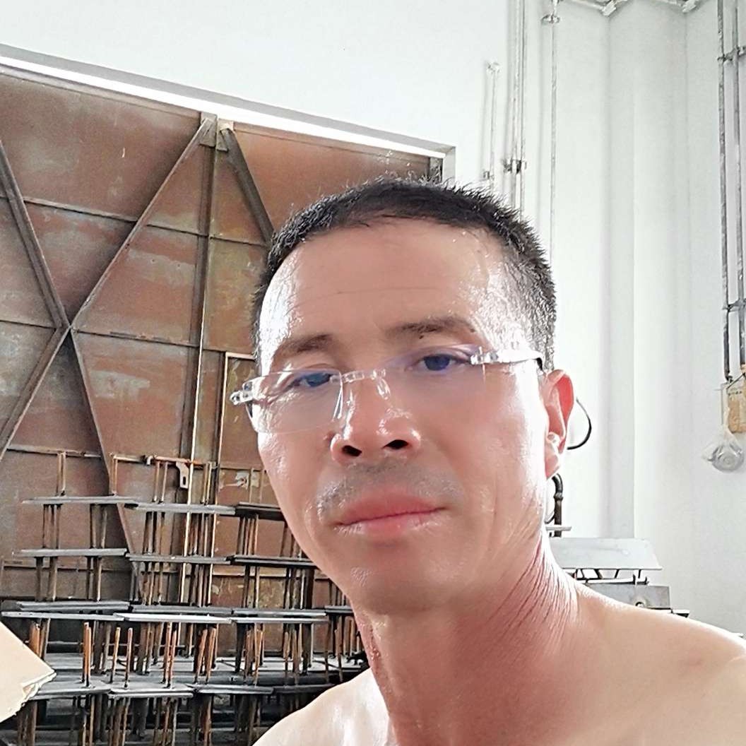 风中爱红尘的照片