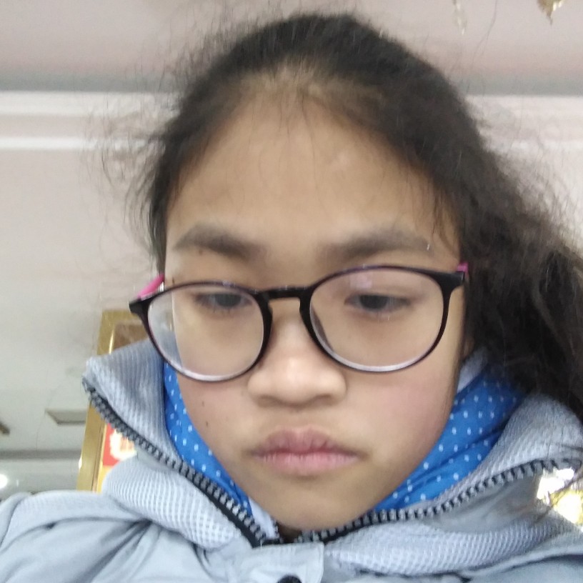 背后爱银耳汤的照片