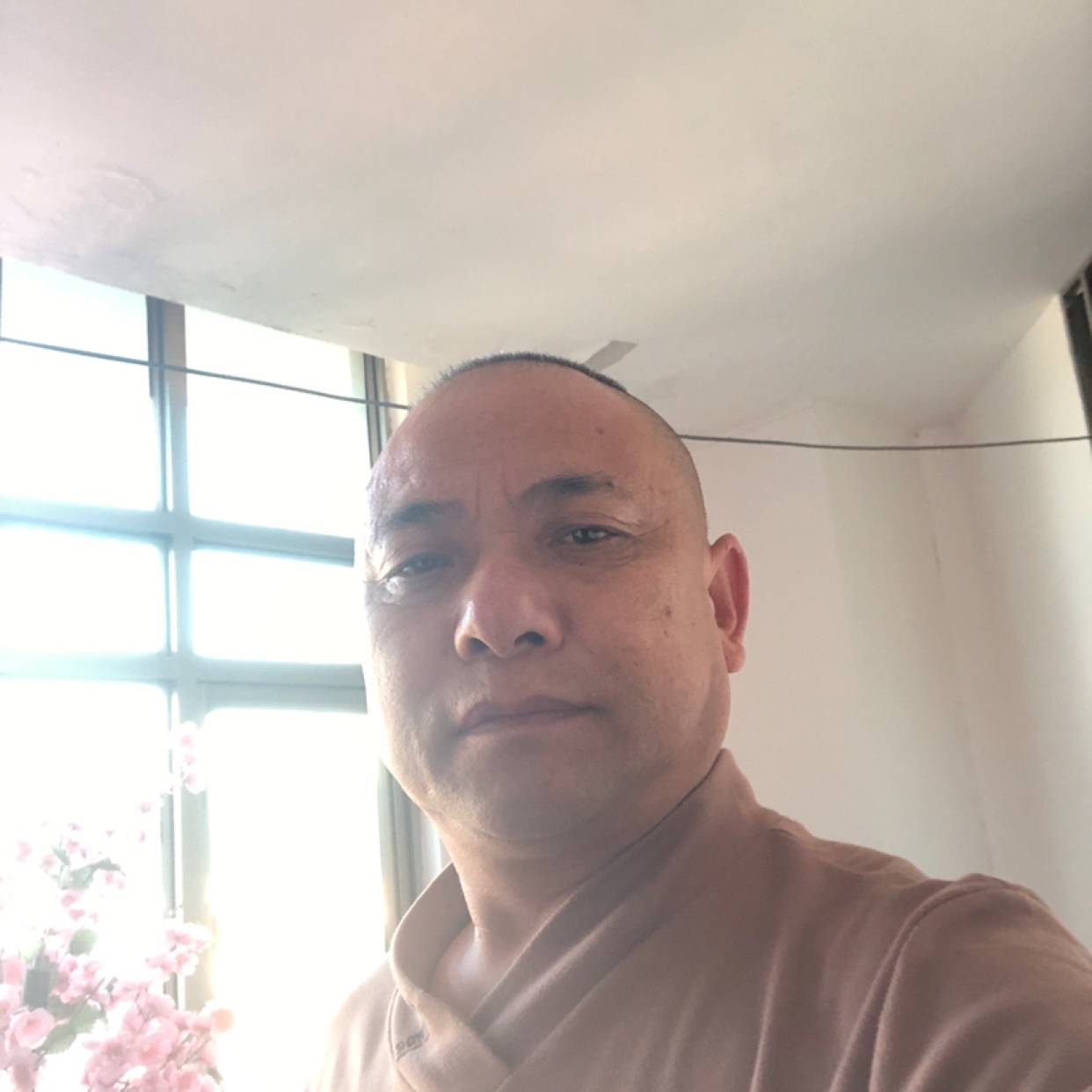 浅唱蹙眉数据线的照片