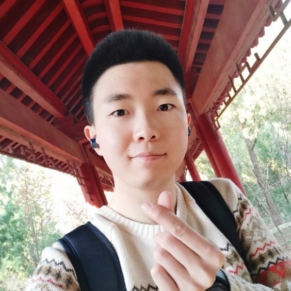 夜空下的我们的照片