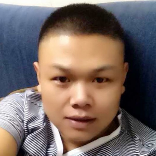 小路哥哥的照片