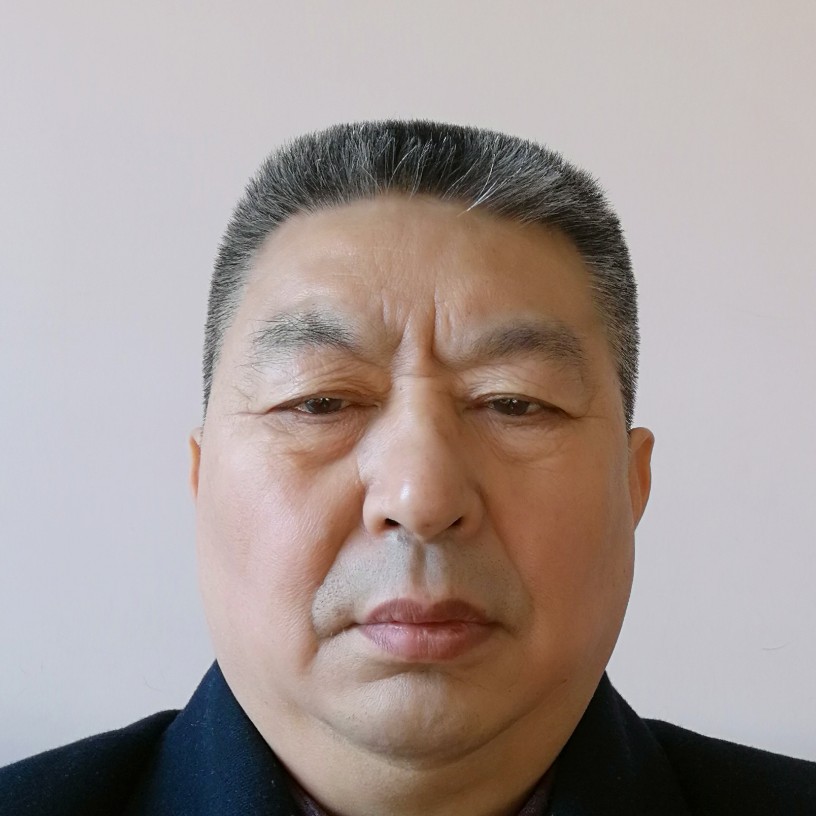 亲爱的用店员的照片